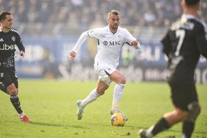 官方：斯皮纳佐拉大腿肌肉疲劳，将缺战那不勒斯vs米兰